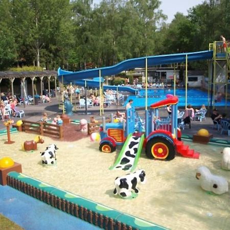 Te Huur: Leuke 4-Persoons Stacaravan Op Top Locatie! Hoenderloo Buitenkant foto