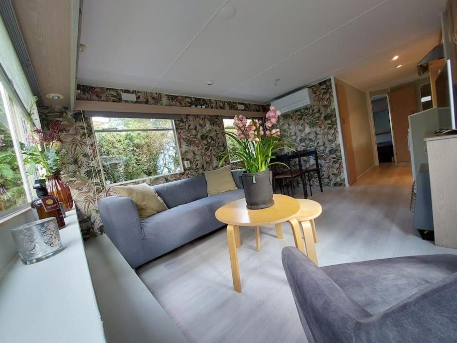 Te Huur: Leuke 4-Persoons Stacaravan Op Top Locatie! Hoenderloo Buitenkant foto