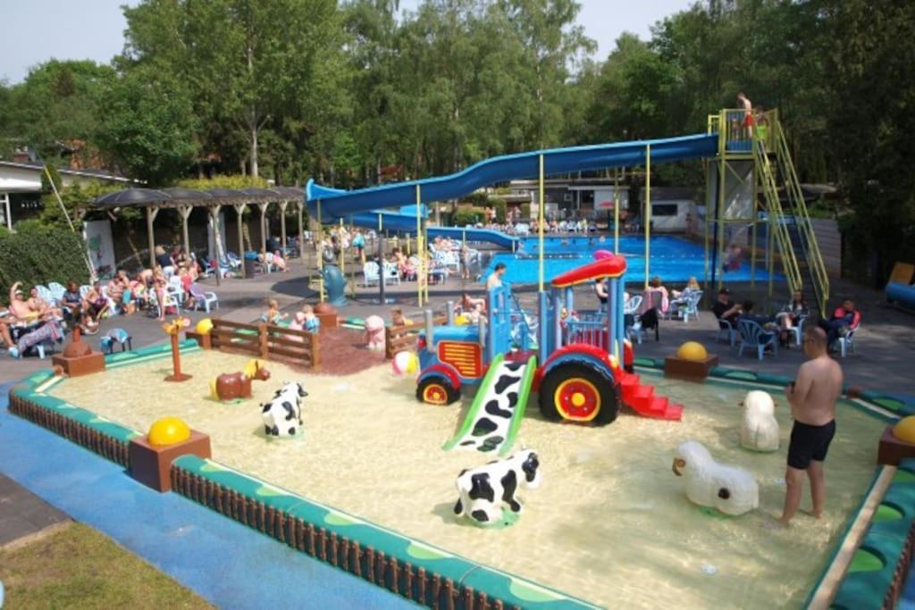 Te Huur: Leuke 4-Persoons Stacaravan Op Top Locatie! Hoenderloo Buitenkant foto