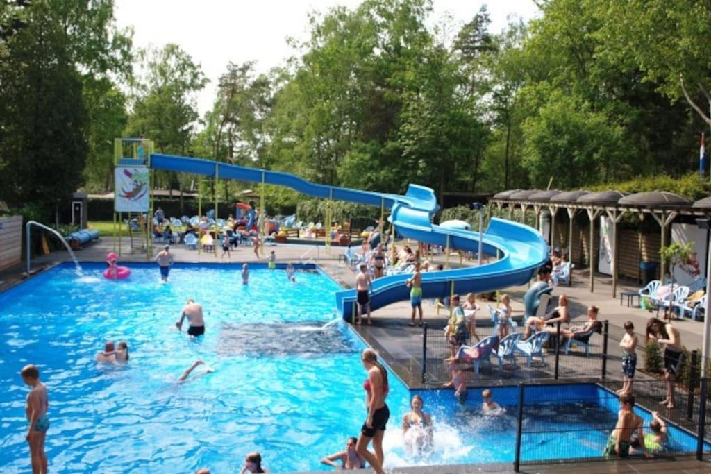 Te Huur: Leuke 4-Persoons Stacaravan Op Top Locatie! Hoenderloo Buitenkant foto