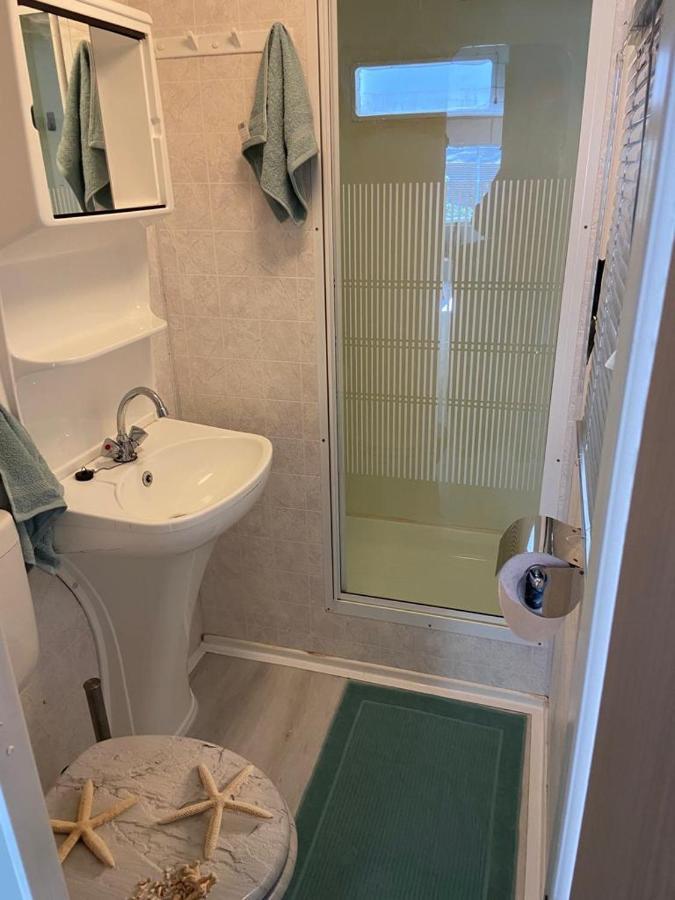 Te Huur: Leuke 4-Persoons Stacaravan Op Top Locatie! Hoenderloo Buitenkant foto